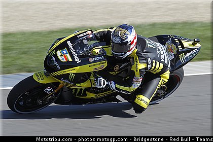 motogp_edwards_015_indianapolis_2011.jpg