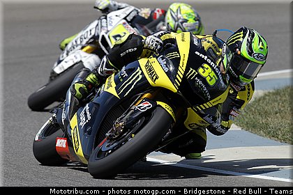 motogp_edwards_025_indianapolis_2011.jpg