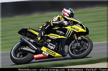 motogp_edwards_027_indianapolis_2011.jpg