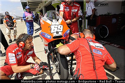 motogp_hayden_011_indianapolis_2011.jpg