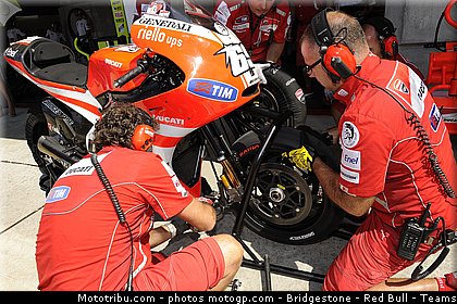 motogp_hayden_012_indianapolis_2011.jpg