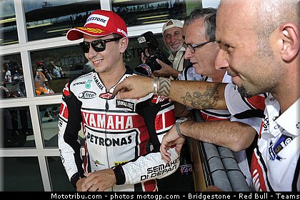 motogp_lorenzo_004_indianapolis_2011.jpg