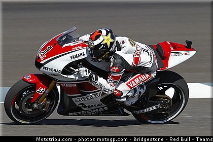 motogp_lorenzo_006_indianapolis_2011.jpg