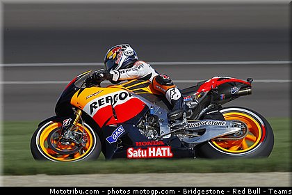 motogp_pedrosa_016_indianapolis_2011.jpg
