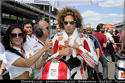motogp_pitbabe_005_indianapolis_2011.jpg