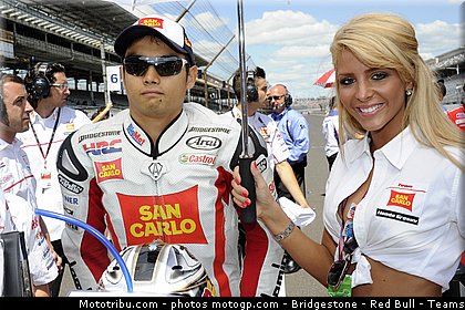 motogp_pitbabe_006_indianapolis_2011.jpg