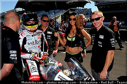 motogp_pitbabe_007_indianapolis_2011.jpg