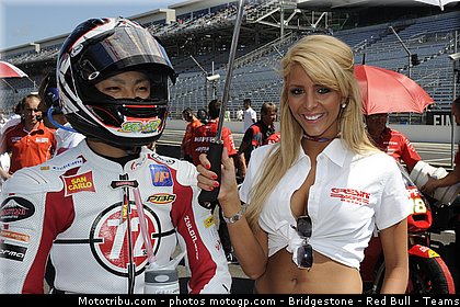 motogp_pitbabe_024_indianapolis_2011.jpg