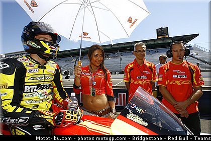 motogp_pitbabe_026_indianapolis_2011.jpg