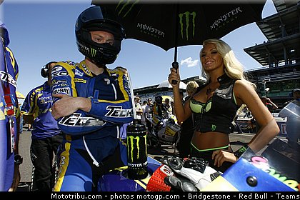 motogp_pitbabe_027_indianapolis_2011.jpg