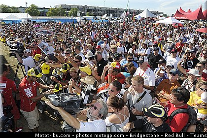 motogp_rossi_001_indianapolis_2011.jpg