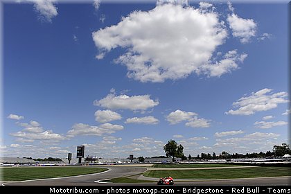 motogp_rossi_003_indianapolis_2011.jpg