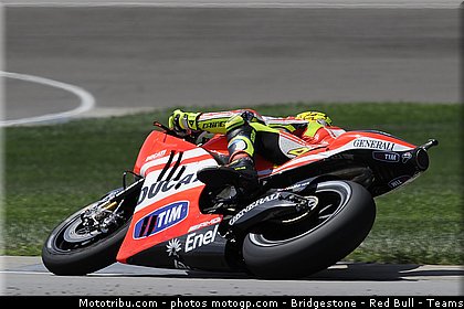 motogp_rossi_005_indianapolis_2011.jpg
