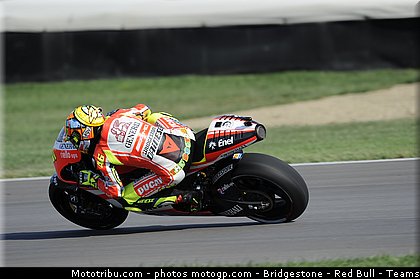 motogp_rossi_009_indianapolis_2011.jpg