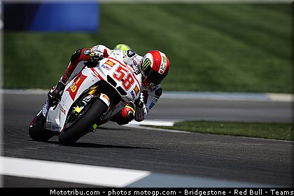 motogp_simoncelli_010_indianapolis_2011.jpg