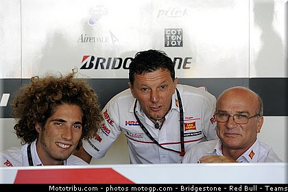 motogp_simoncelli_020_indianapolis_2011.jpg