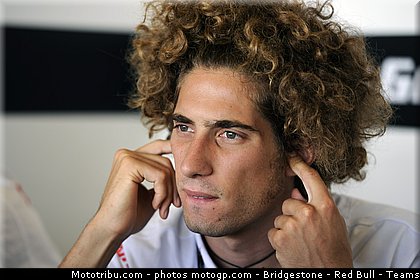 motogp_simoncelli_024_indianapolis_2011.jpg