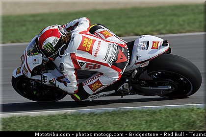 motogp_simoncelli_025_indianapolis_2011.jpg