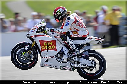 motogp_simoncelli_029_indianapolis_2011.jpg
