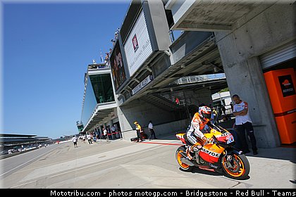 motogp_stoner_061_indianapolis_2011.jpg