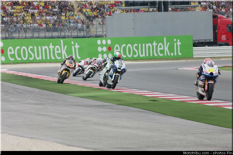 moto2_005_san_marin_misano_adriatico_2011