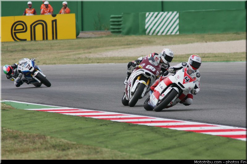 moto2_016_san_marin_misano_adriatico_2011