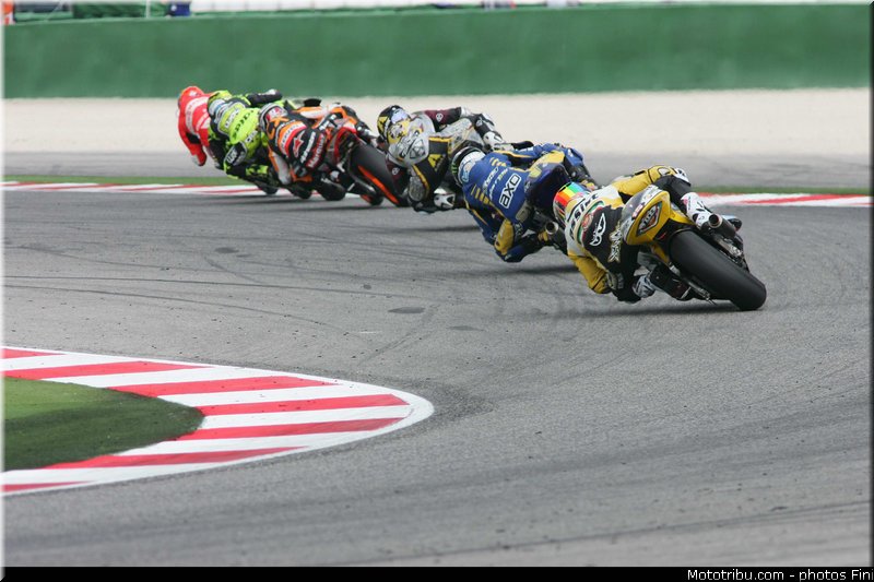 moto2_020_san_marin_misano_adriatico_2011