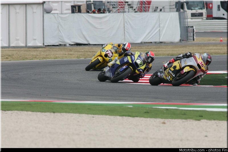 moto2_024_san_marin_misano_adriatico_2011