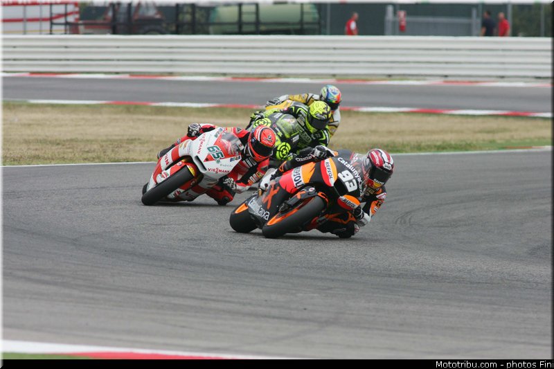 moto2_025_san_marin_misano_adriatico_2011