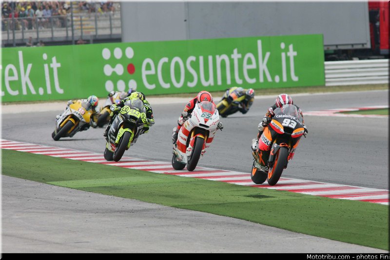moto2_026_san_marin_misano_adriatico_2011