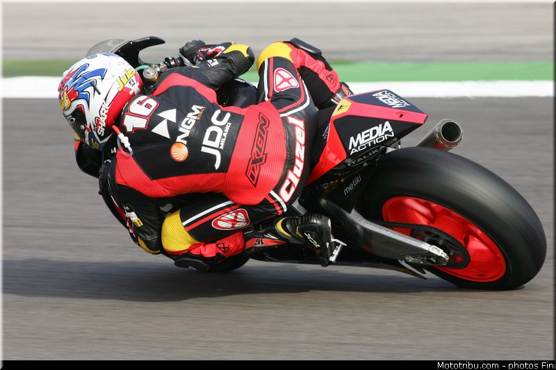 moto2_cluzel_010_san_marin_misano_adriatico_2011