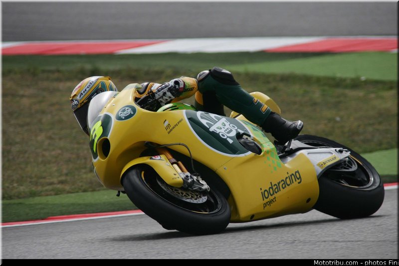moto2_corsi_003_san_marin_misano_adriatico_2011