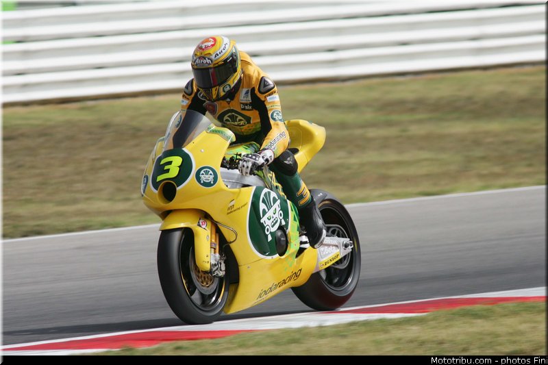 moto2_corsi_004_san_marin_misano_adriatico_2011
