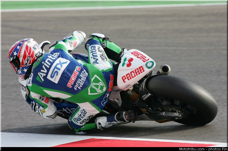 moto2_noyes_002_san_marin_misano_adriatico_2011