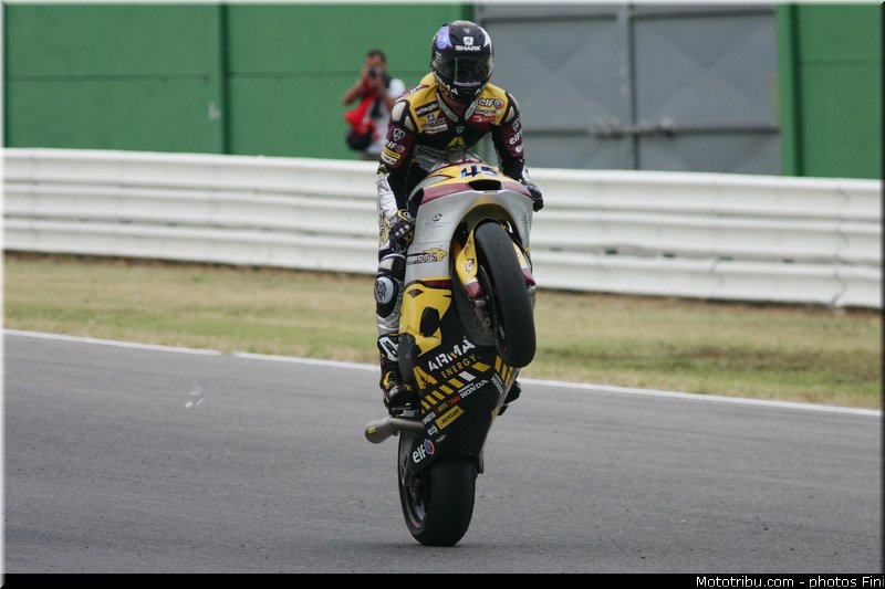 moto2_redding_004_san_marin_misano_adriatico_2011