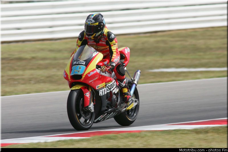 moto2_simeon_005_san_marin_misano_adriatico_2011
