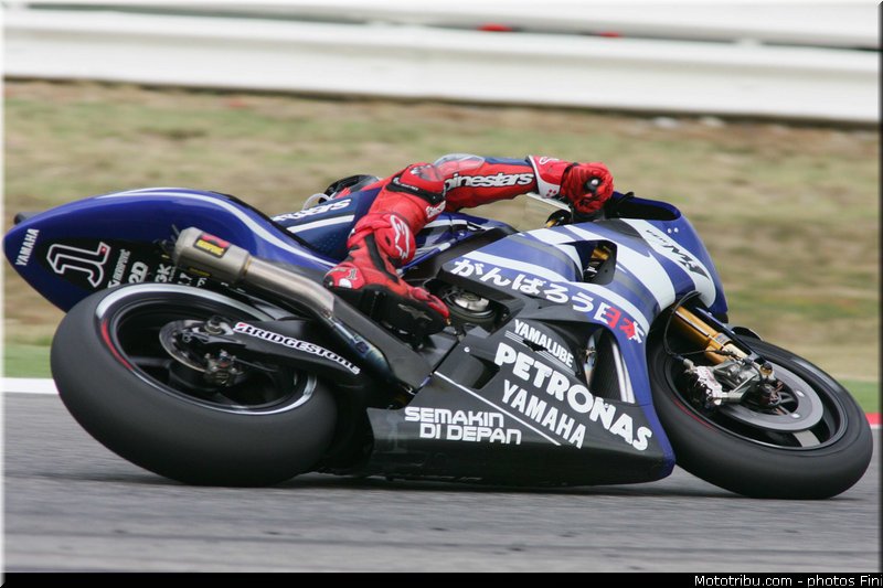 motogp_lorenzo_005_san_marin_misano_adriatico_2011