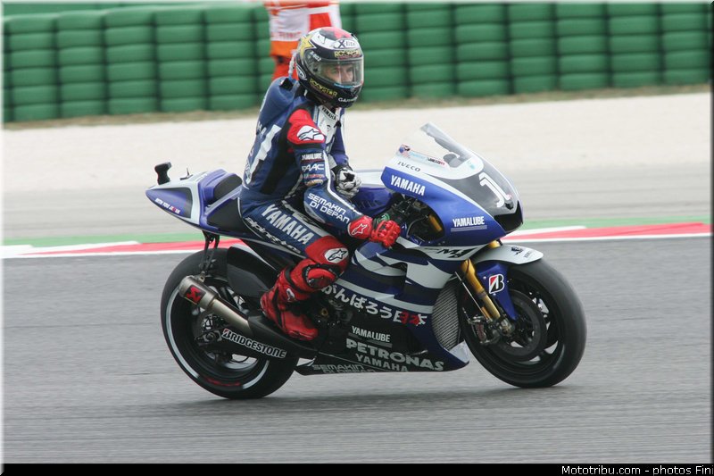 motogp_lorenzo_008_san_marin_misano_adriatico_2011