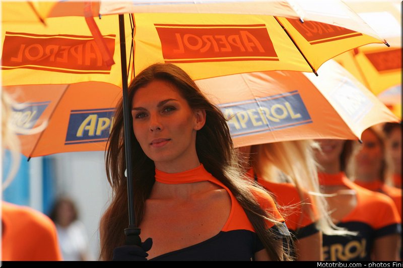 motogp_pitbabe_003_san_marin_misano_adriatico_2011