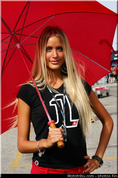 motogp_pitbabe_007_san_marin_misano_adriatico_2011