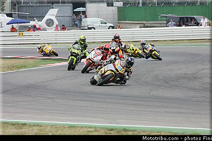 moto2_001_san_marin_misano_adriatico_2011.jpg