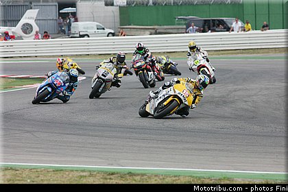 moto2_002_san_marin_misano_adriatico_2011.jpg