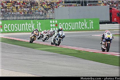 moto2_005_san_marin_misano_adriatico_2011.jpg