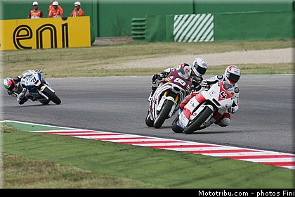 moto2_016_san_marin_misano_adriatico_2011.jpg