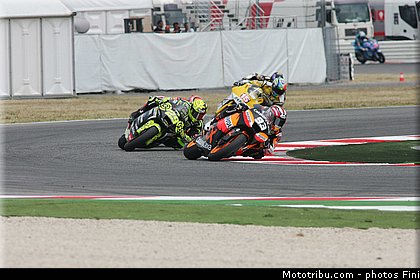 moto2_022_san_marin_misano_adriatico_2011.jpg