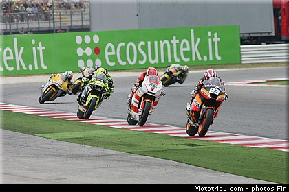 moto2_026_san_marin_misano_adriatico_2011.jpg