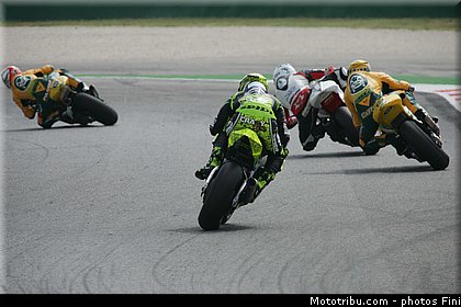 moto2_032_san_marin_misano_adriatico_2011.jpg
