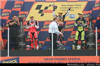 moto2_039_san_marin_misano_adriatico_2011.jpg