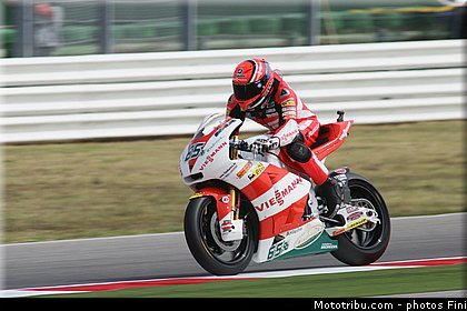 moto2_bradl_005_san_marin_misano_adriatico_2011.jpg