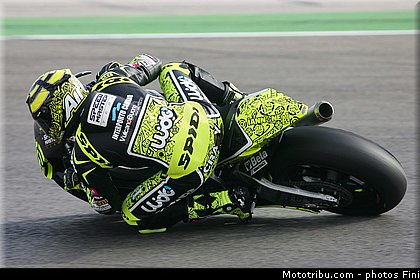 moto2_iannone_006_san_marin_misano_adriatico_2011.jpg